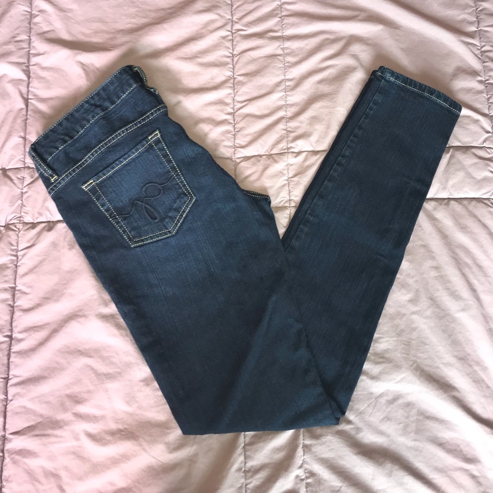 Guess Skinny Jeans NWOT